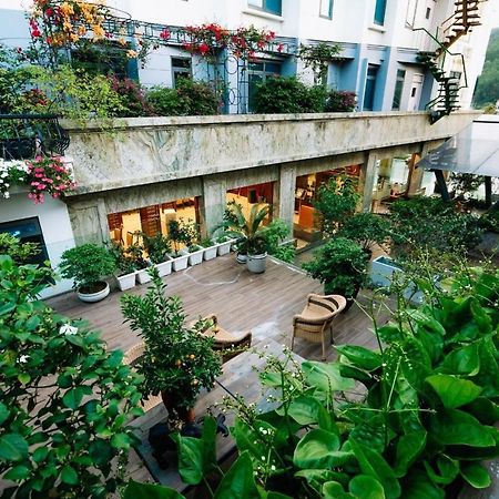 הלונג Lake Hills Hotel מראה חיצוני תמונה