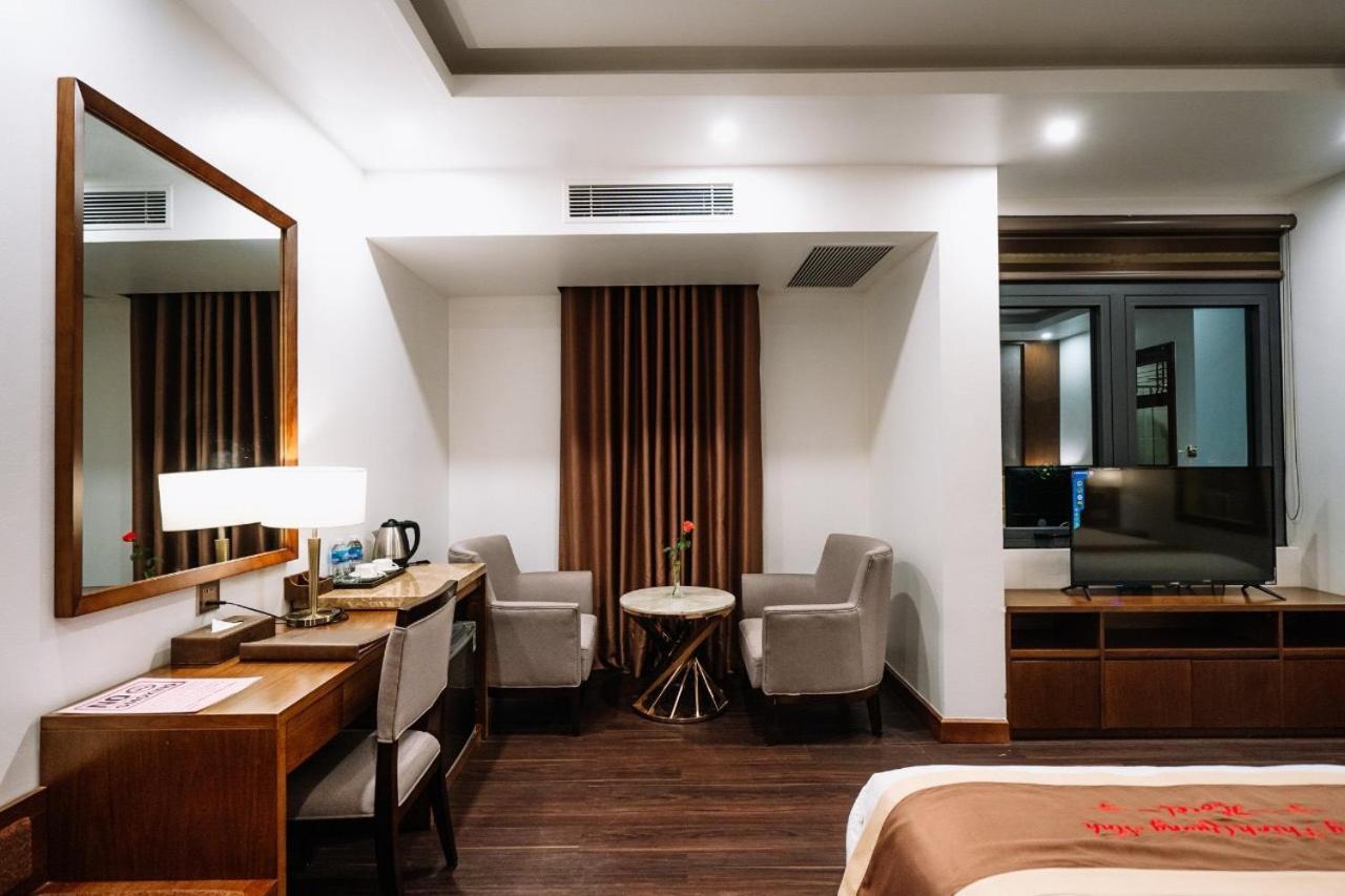 הלונג Lake Hills Hotel מראה חיצוני תמונה