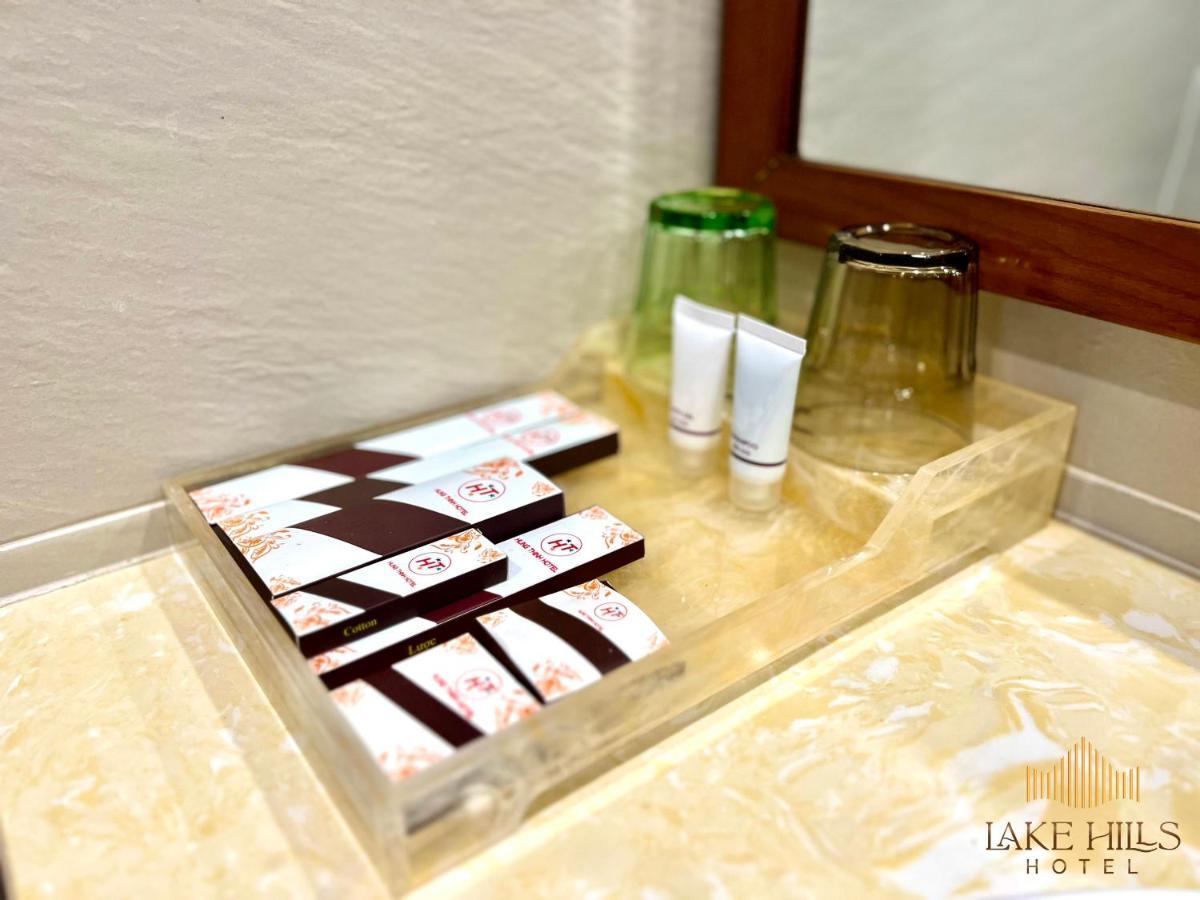 הלונג Lake Hills Hotel מראה חיצוני תמונה